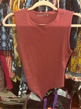 Abercrombie & Fitch Sleeveless Rust-Red Scoop Neck Bodysuit